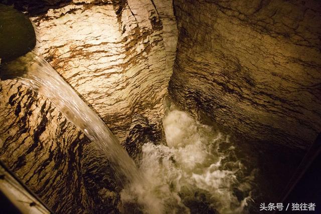 萤火虫水洞地下大峡谷导游讲解，——一位游客的游览纪实