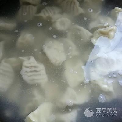 羊肉放什么菜包饺子好吃，羊肉饺子馅配什么蔬菜（教你3种不同搭配）