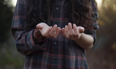 晚安美图161216：越认真越是伤心，越主动越是卑微