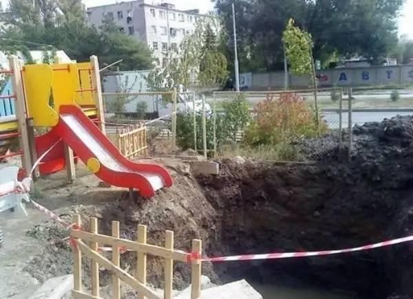 有些作死的人,在作死道路上越走越远