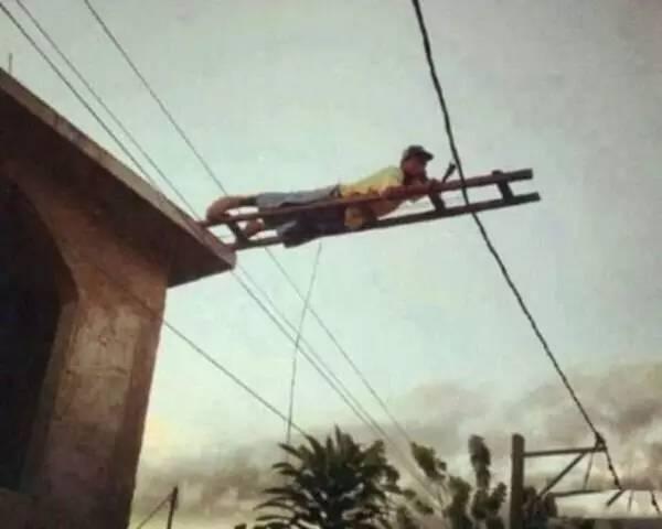 有些作死的人,在作死道路上越走越远
