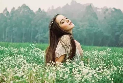 晚安美图170113：女人是忠诚的傻子，男人是誓言的骗子