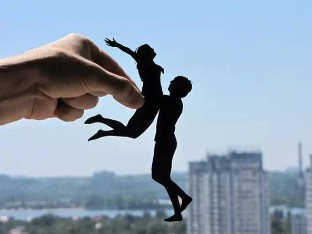 早安美图170318：男人挣钱是责任，女人挣钱是价值