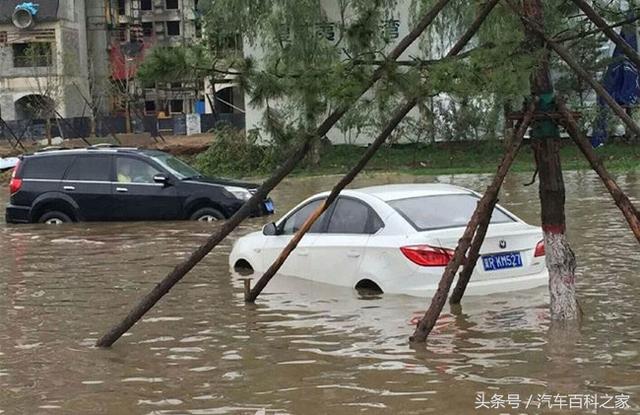 汽车能够通过多深的积水