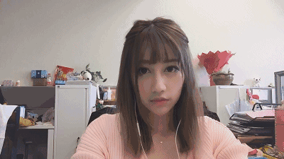 牛哥美女gif动图:发现一个地方,肯定有神秘交易