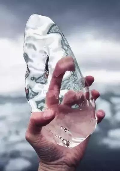 巨型冰块制作方法，一天生产15000块