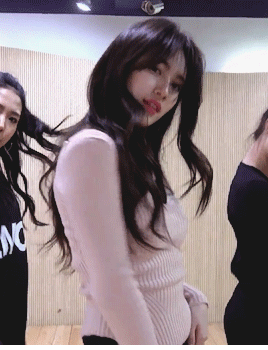 牛哥美女gif动图18p：妹子你让其他人怎么活啊