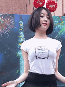 牛哥美女gif动图9p：舞蹈跳得也是一级棒啊！