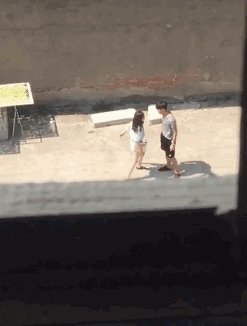 牛哥美女gif动图12p:准新娘婚前和前男友开房,女方男方互跪
