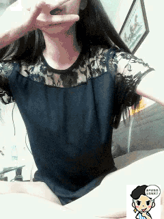 牛哥美女gif动图9p：妹子这衣服确实很合身的说