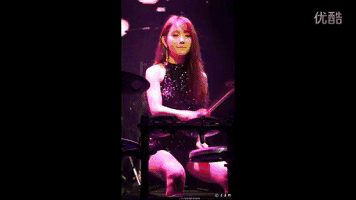 韩国“女鼓神”雅妍，把妹掰弯，把汉撩翻！