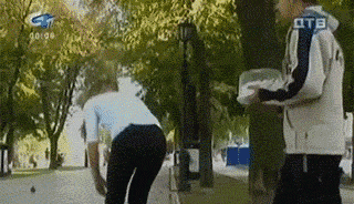 系鞋带都不用蹲下来的吗？！