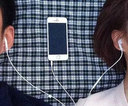 午安文字170917：这样和你聊天的人，一定在乎你