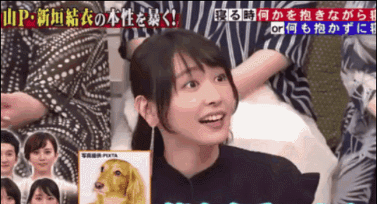 牛哥美女gif动图:美女们跳得很整齐嘛~