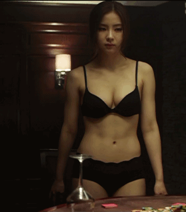 牛哥美女gif动图10p:冷冷的冰雨在脸上胡乱的拍