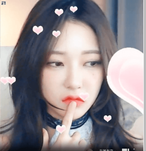 牛哥美女内涵gif动图13p：所以你最爱的舌头是那一个？