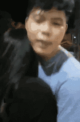 牛哥美女内涵gif动图8p：妹子优雅的绑头发！
