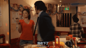 牛哥美女gif动图18p：妹子太美撩头发太撩人