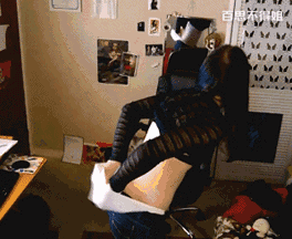 牛哥美女内涵gif动图10p：妹子这舌头不怕火炼啊！