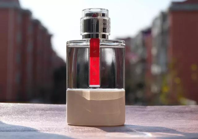 情人节送男朋友礼物情人节不知送男票什么？这些礼物保证让他血脉喷张