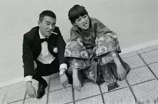 亚洲蹲