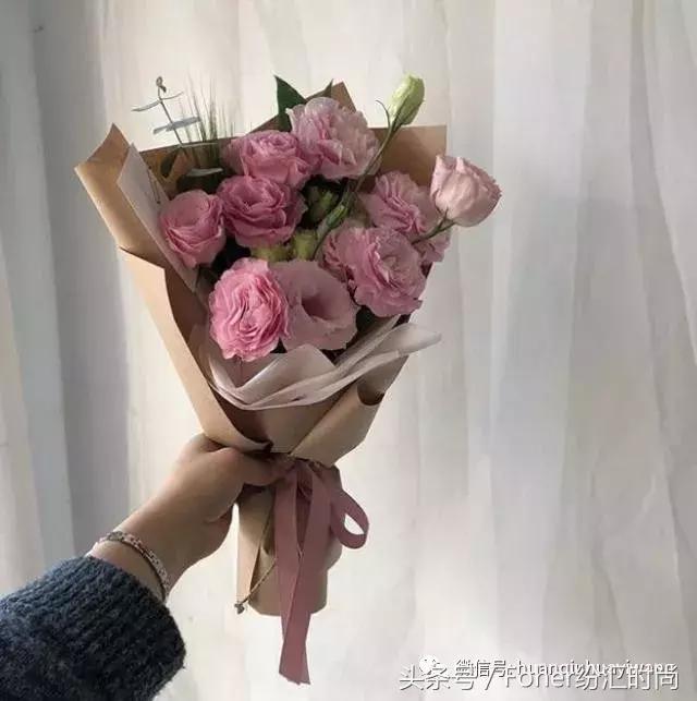 七夕送女朋友什么礼物好最有意义2018情人节送花攻略，比送玫瑰强一万倍~