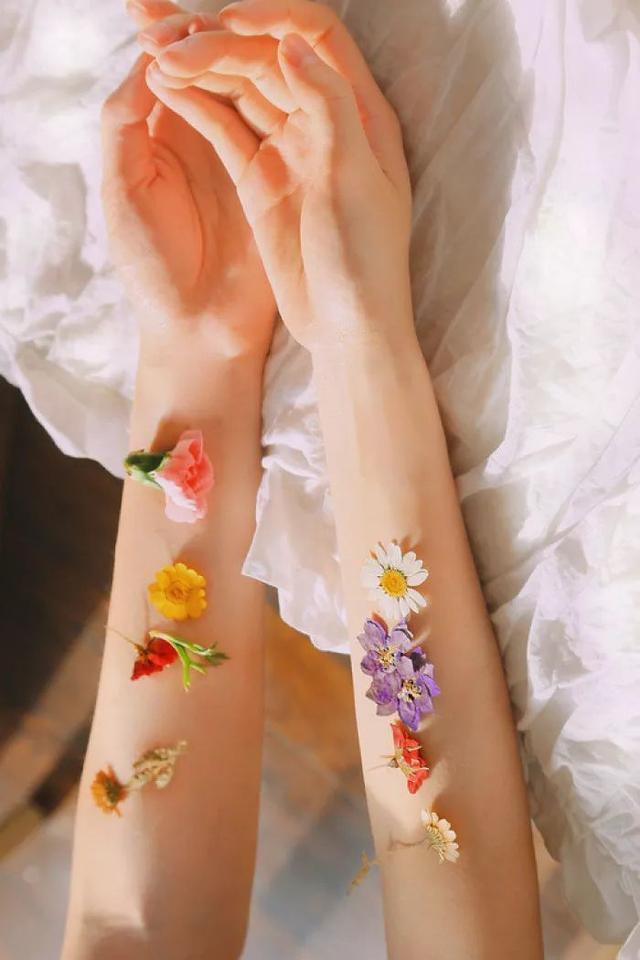 晚安句子180308：谁经得起浮华的绚烂，谁就经得起流年的平淡