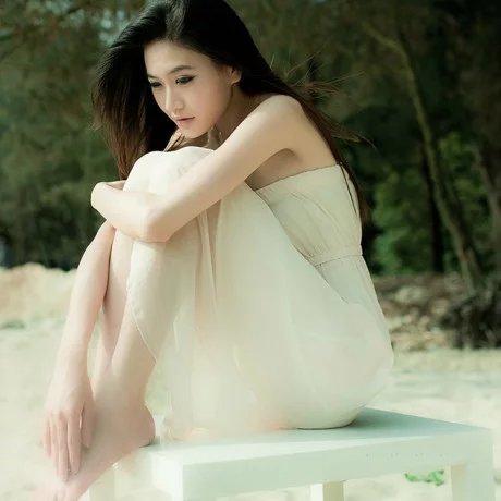 晚安心语160615：心中的伤，没人替你擦去泪光
