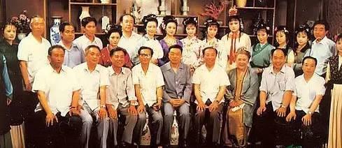 1960-1999出生的人进来，87版《红楼梦》背后的故事