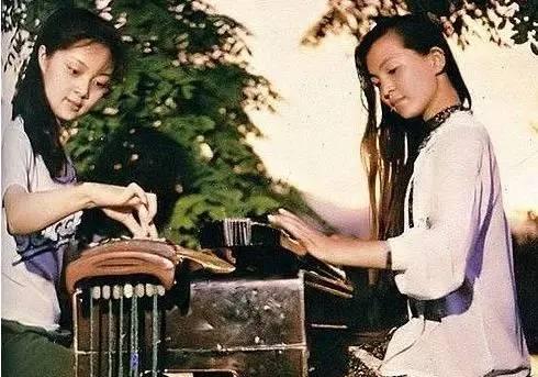 1960-1999出生的人进来，87版《红楼梦》背后的故事