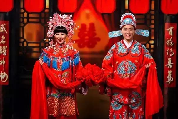 各国的超级华丽结婚礼服，华丽且风格强烈！