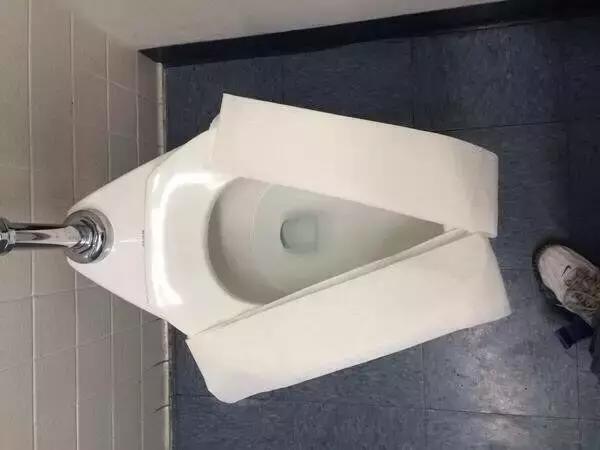无法接受皮肤接触马桶圈,垫纸就是绝招!