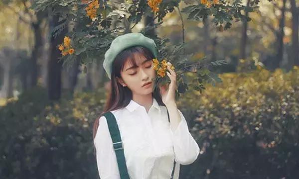 早安美图161014：明明说要忘记，却总在不经意间想起