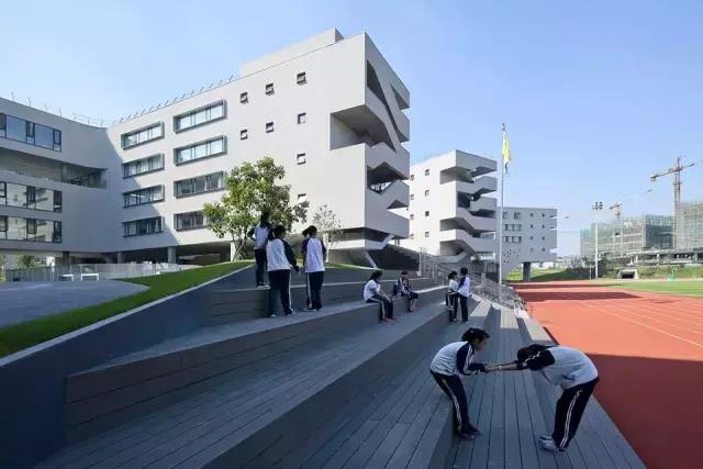 最美中学北京四中房山校区，颠覆了中国式审美