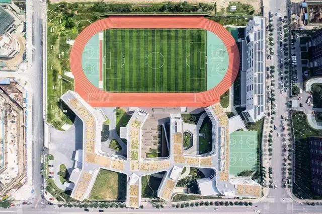 最美中学北京四中房山校区，颠覆了中国式审美