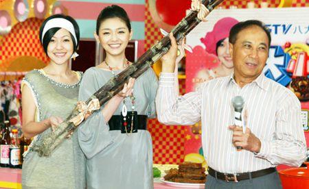揭秘娛樂圈那些被「乾爹」捧紅的女星們 娛樂八卦吃瓜 第12张
