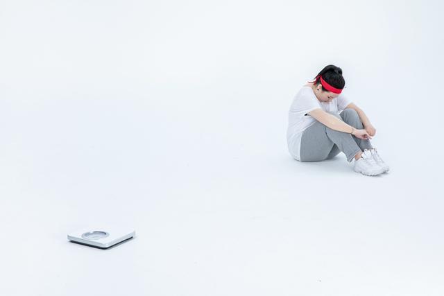 体重减不下去怎么回事（减肥不掉秤的原因有哪些）