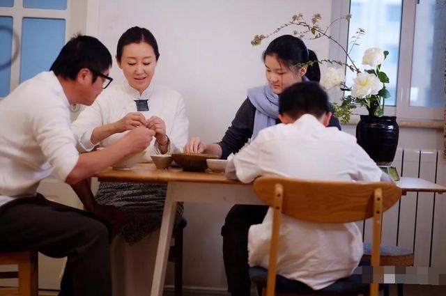 被後媽「洗腦」的孫楠女兒，20歲只有初中學歷，未來該何去何從 娛樂八卦吃瓜 第15张