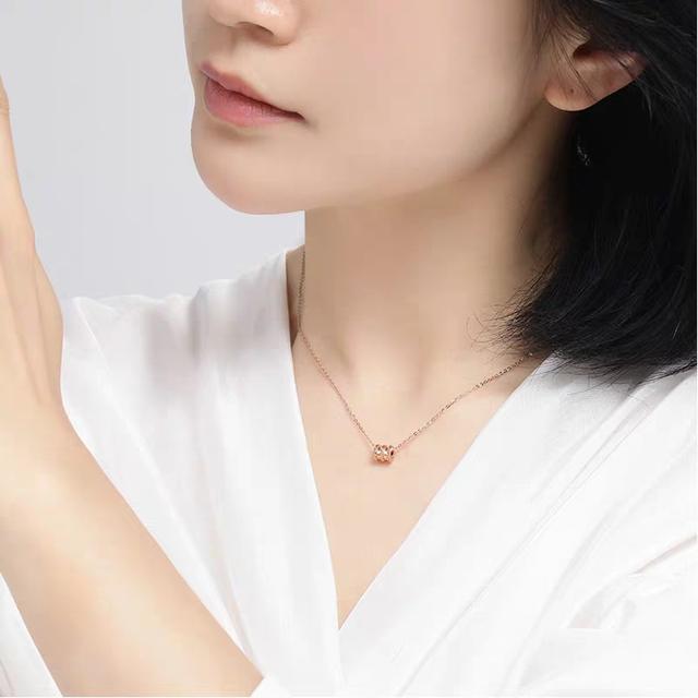 情人节送女孩什么礼物七夕情人节礼物怎么选？据说漂亮女孩已经收到礼物了，