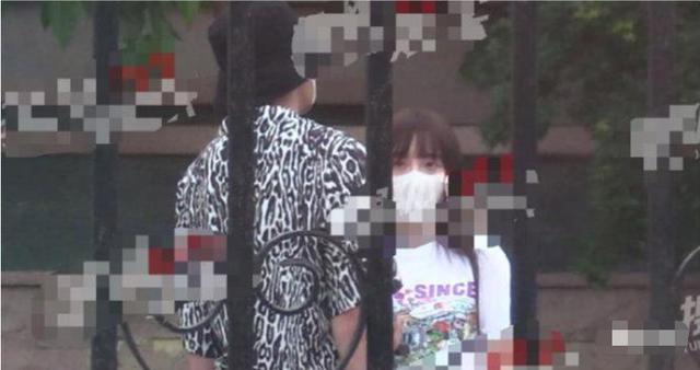賈乃亮直播帶貨2.4億，激動跪地痛哭：真男人強大自己奪回顏面 娛樂八卦吃瓜 第1张
