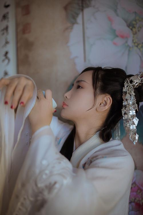 鹧鸪天代人赋辛弃疾（鹧鸪天·代人赋原文及翻译赏析）