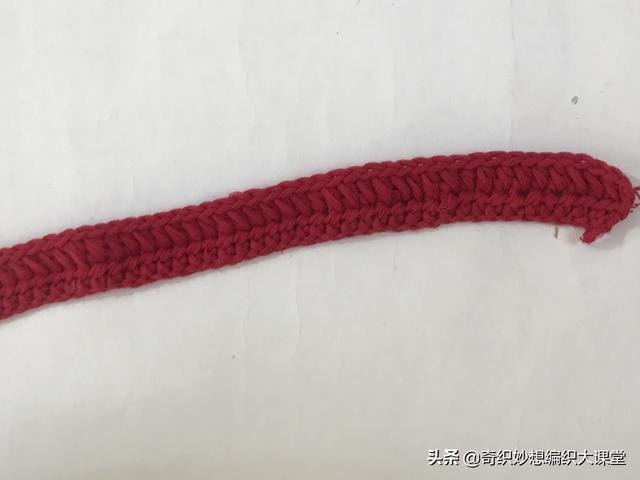 情人节礼物送什么与众不同的情人节，钩一朵永不凋谢的钩针玫瑰花送给爱人！