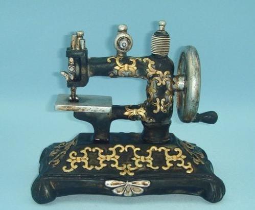 旧缝纫机多少钱一台哪里回收（高价收缝纫机是真的吗）