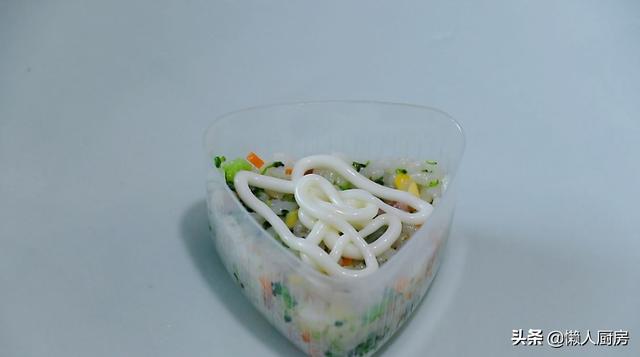 五一長假，油膩的食物吃多了，這個飯團減肥的人也能吃，上班帶著 熱愛美食 第19张