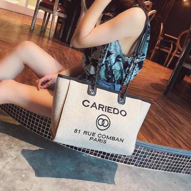 不管纪念日还是生日，送你女朋友这样的包包，她一定会喜欢！ 送女朋友礼物