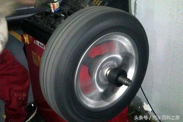 更换轮胎时，以下三个小细节就能看出技师是否细心专业