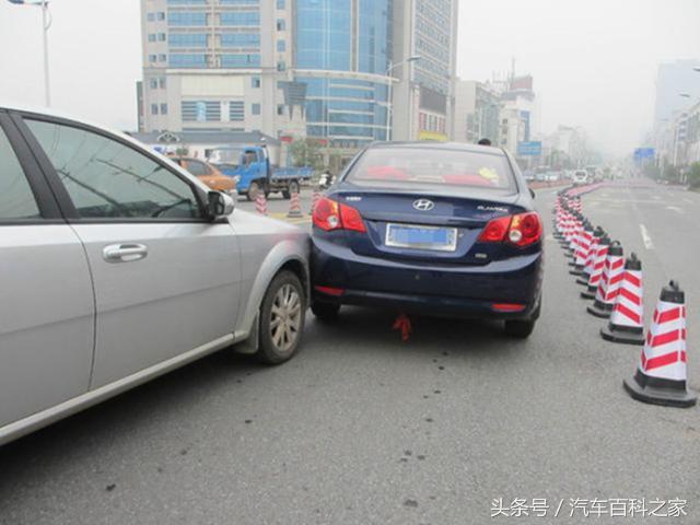 右侧超车发生事故负全责，为什么不能右侧超车？