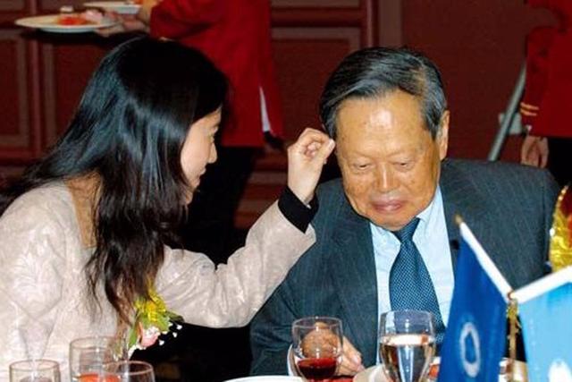 28歲翁帆嫁82歲老者，三觀相符，楊振寧：翁帆是甜蜜的天使 娛樂八卦吃瓜 第7张