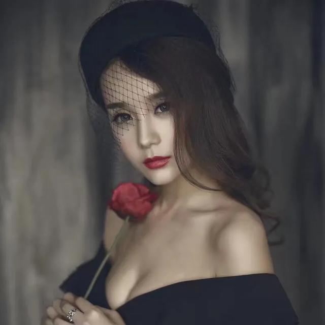 给女生送什么礼物比较好？ 情人节送女朋友什么礼物好