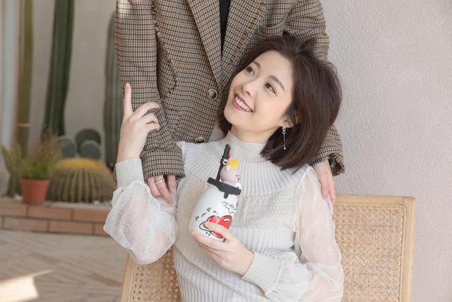 表白话语100字左右感动,表白送女孩子什么礼物好